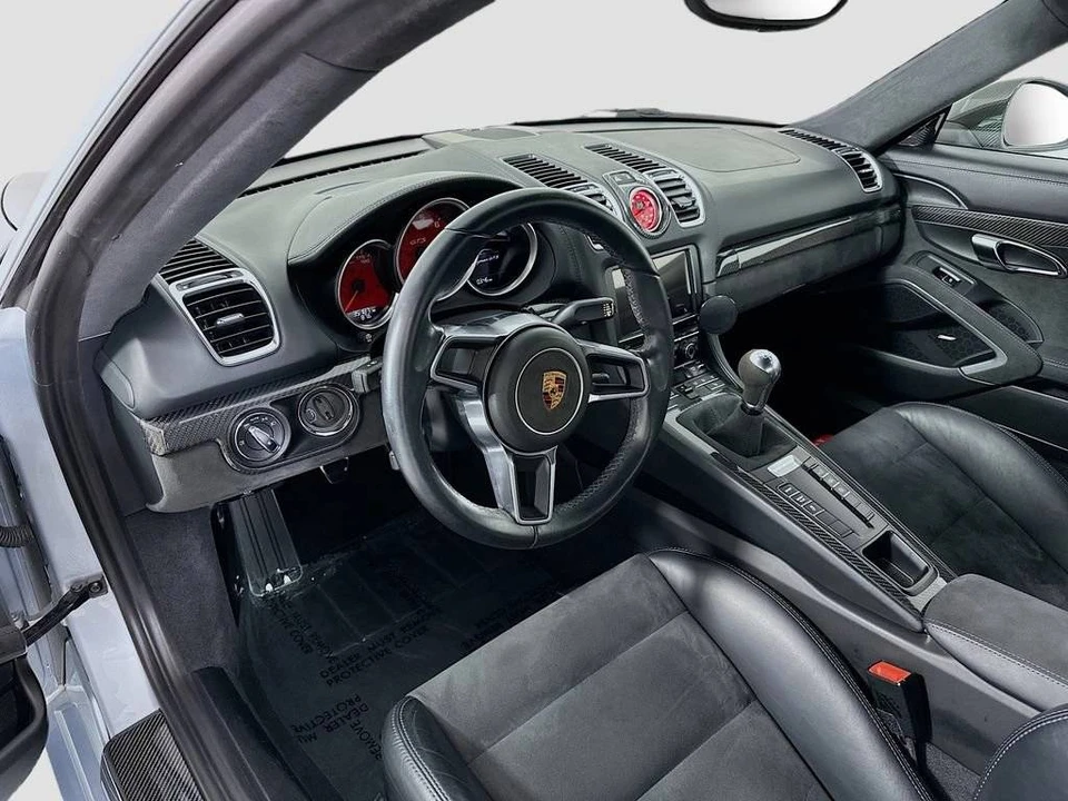2015 Porsche 981 Cayman GTS - Image 4 of 5