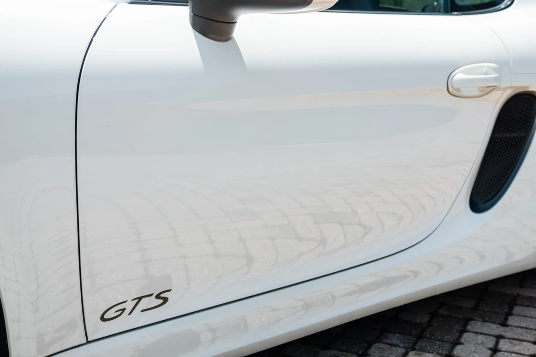 2015 Porsche 981 Cayman GTS - Image 19 of 31