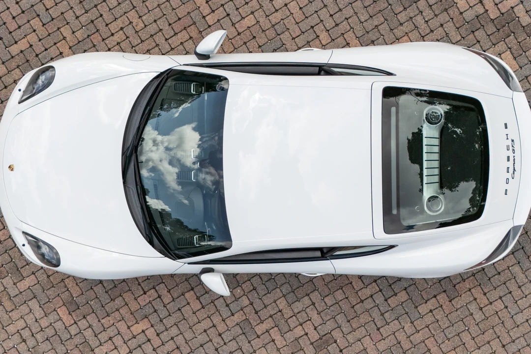 2015 Porsche 981 Cayman GTS - Image 13 of 31