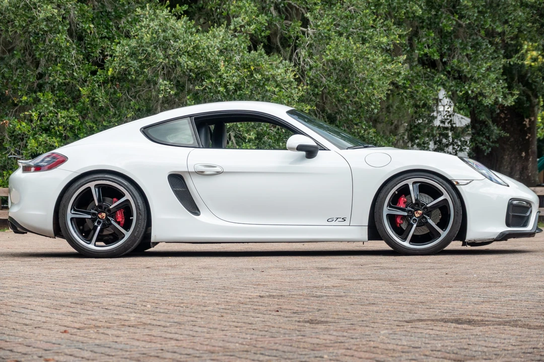 2015 Porsche 981 Cayman GTS - Image 7 of 31