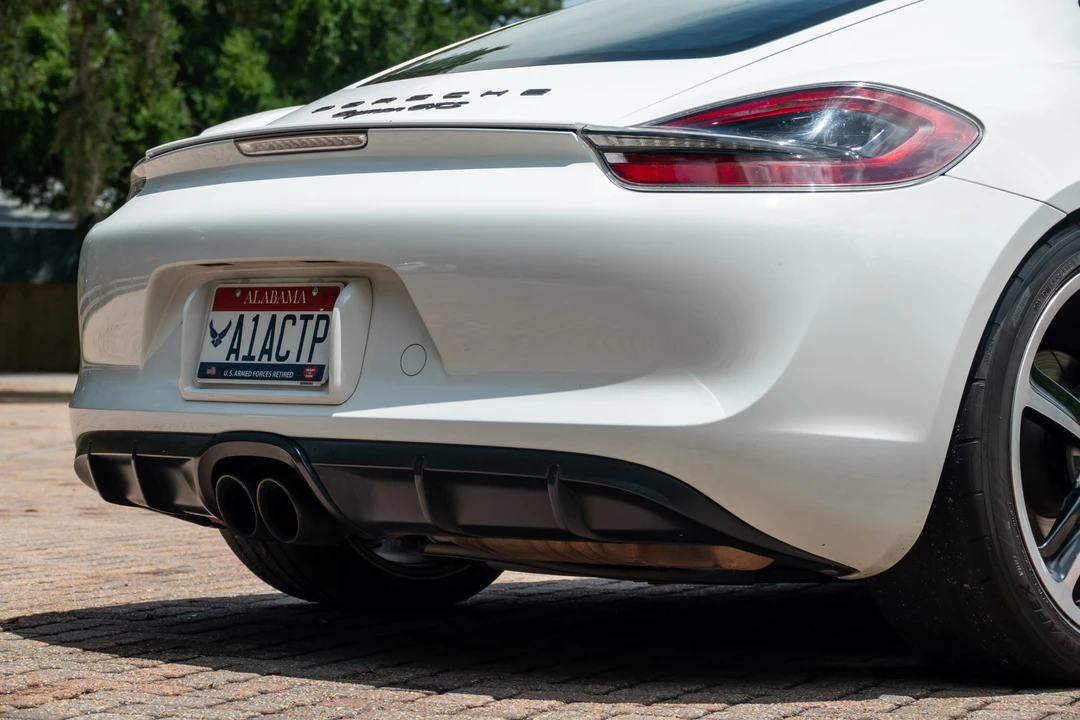 2015 Porsche 981 Cayman GTS - Image 28 of 31