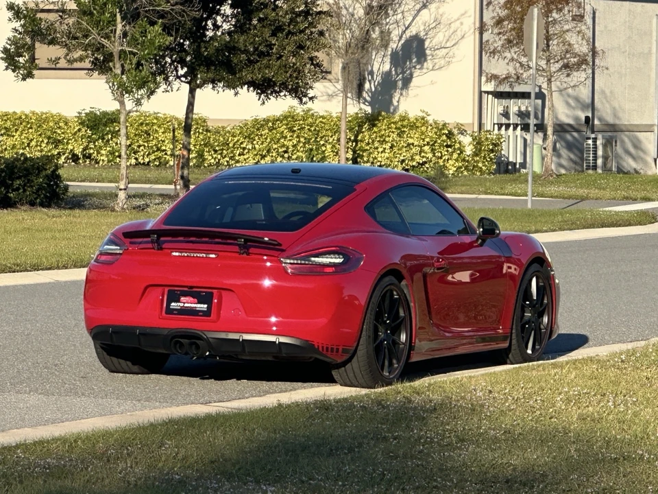 2015 Porsche 981 Cayman GTS - Image 8 of 21