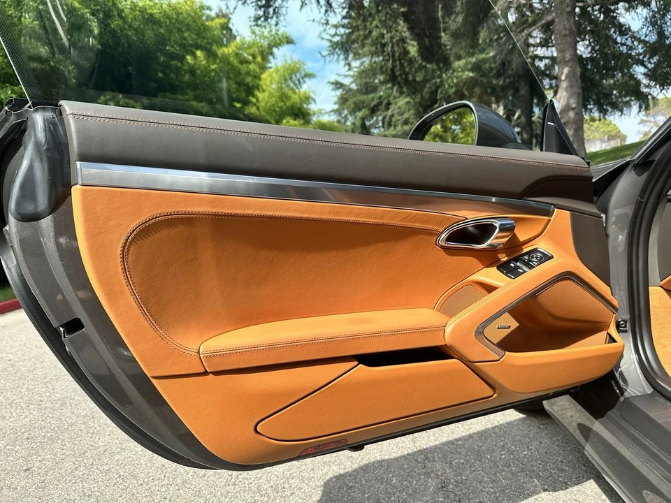 2015 Porsche 981 Cayman GTS - Image 21 of 31