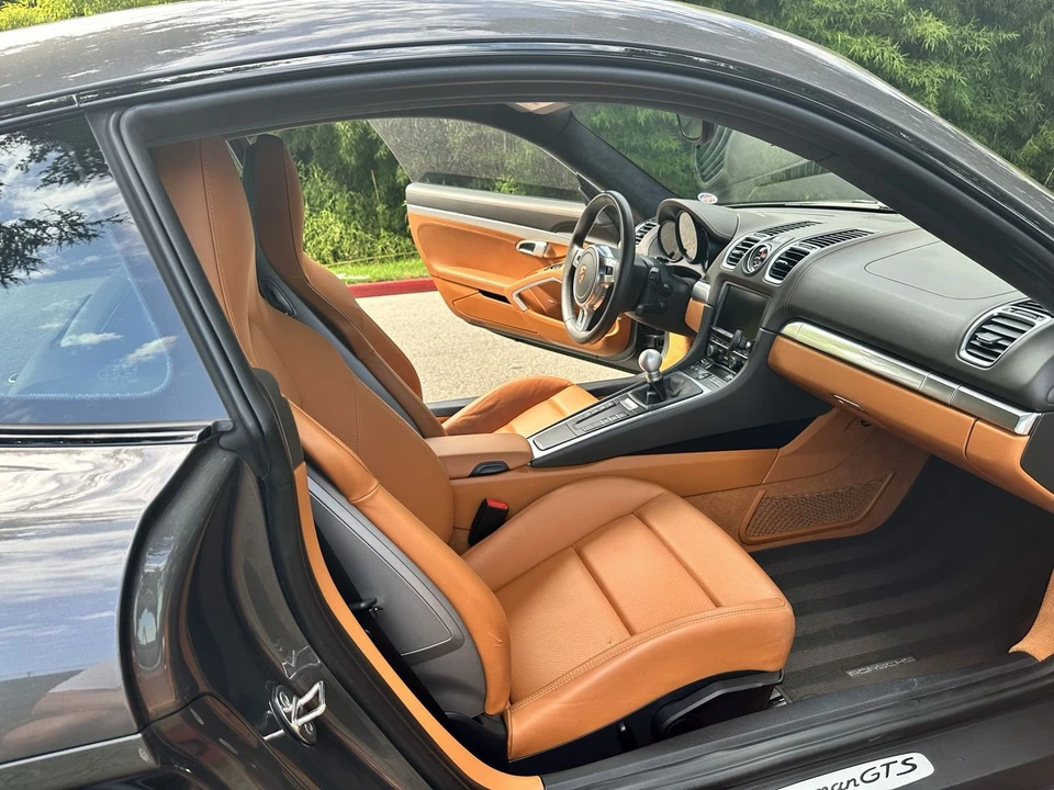 2015 Porsche 981 Cayman GTS - Image 12 of 31