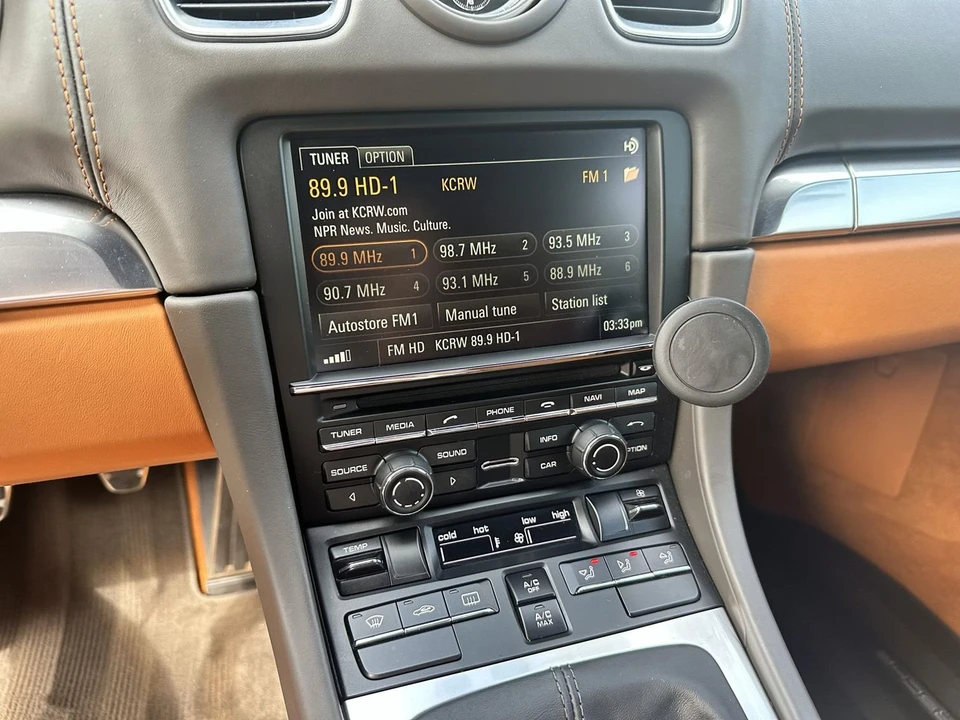 2015 Porsche 981 Cayman GTS - Image 16 of 31