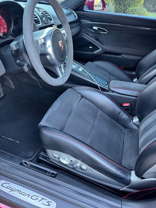 2015 Porsche 981 Cayman GT4 - Image 14 of 31