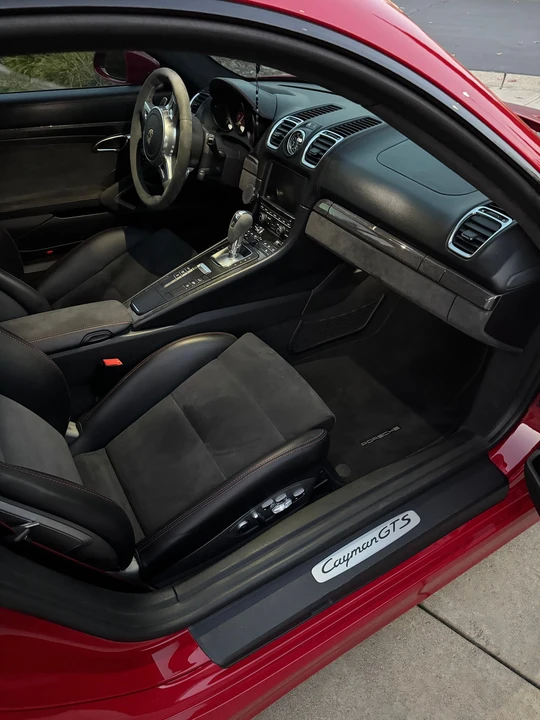 2015 Porsche 981 Cayman GTS - Image 18 of 25