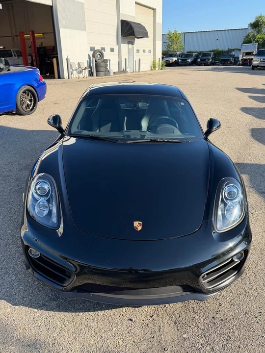 2015 Porsche 981 Cayman - Image 4 of 10