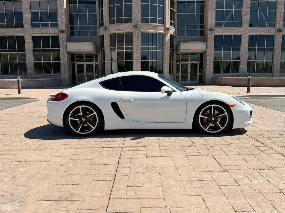 2015 Porsche 981 Cayman - Image 9 of 20