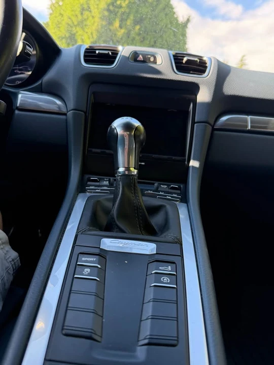2015 Porsche 981 Cayman - Image 11 of 12