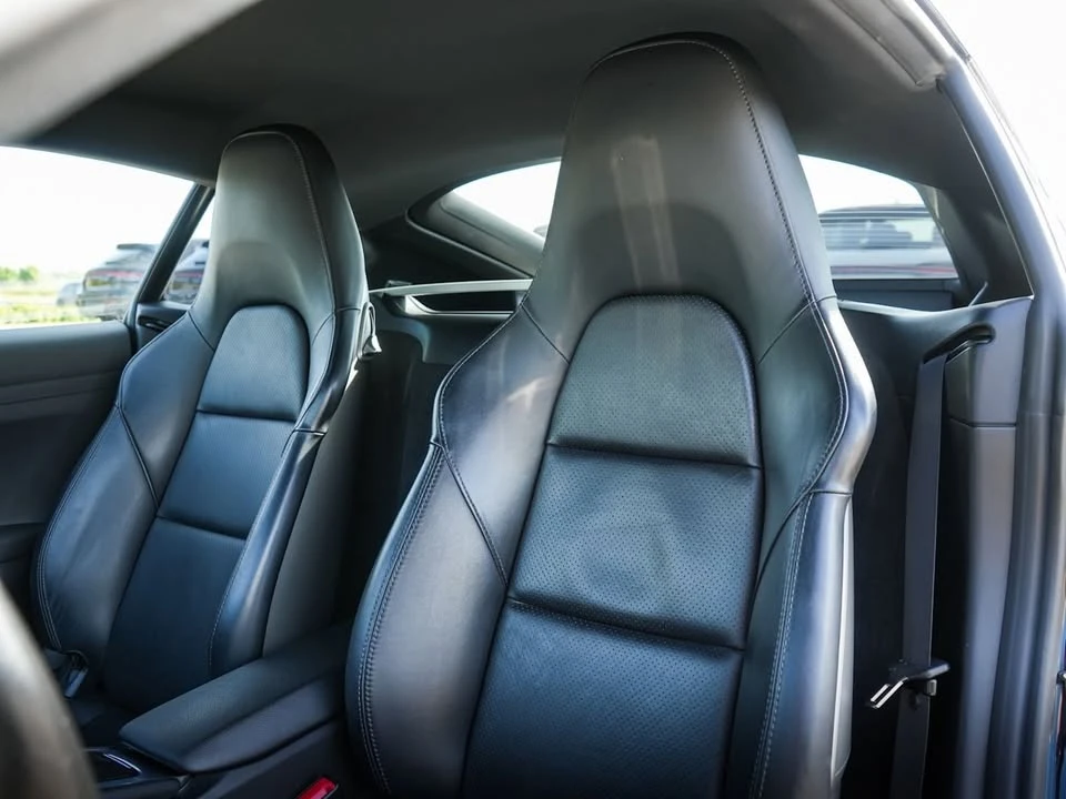 2015 Porsche 981 Cayman - Image 16 of 20
