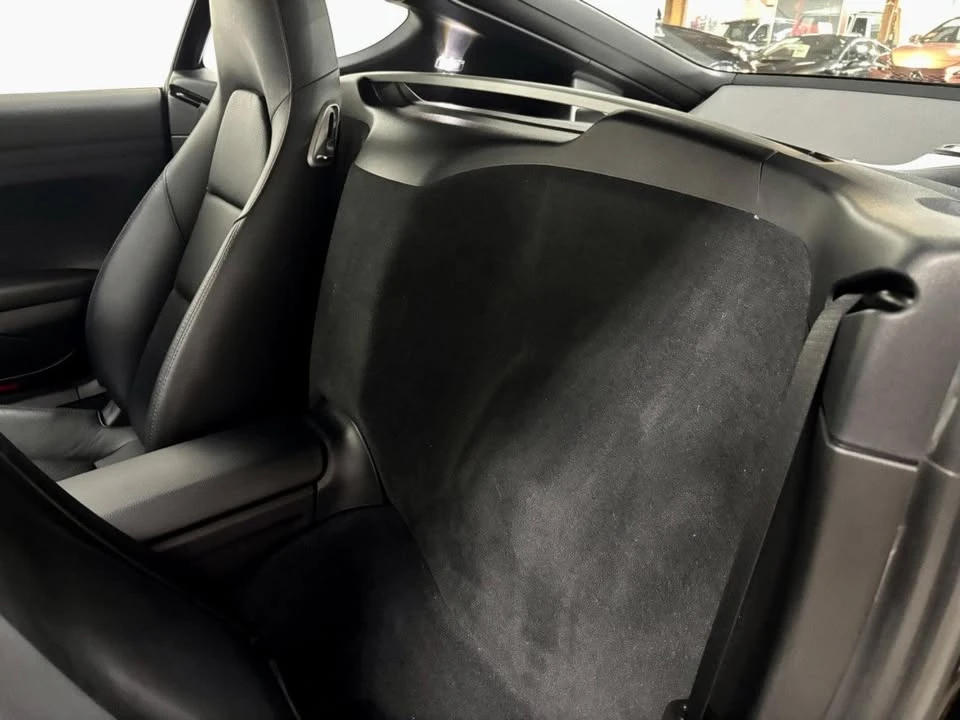 2015 Porsche 981 Cayman - Image 18 of 20