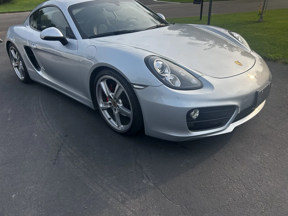 2015 Porsche 981 Cayman S - Image 9 of 31
