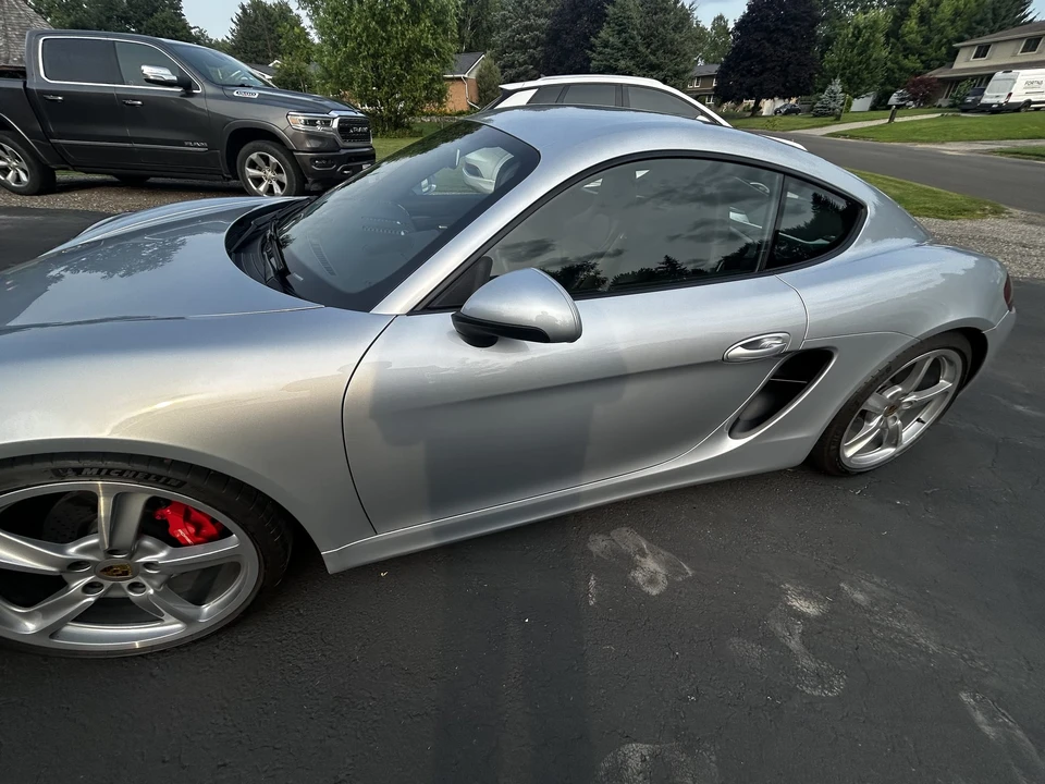 2015 Porsche 981 Cayman S - Image 11 of 31
