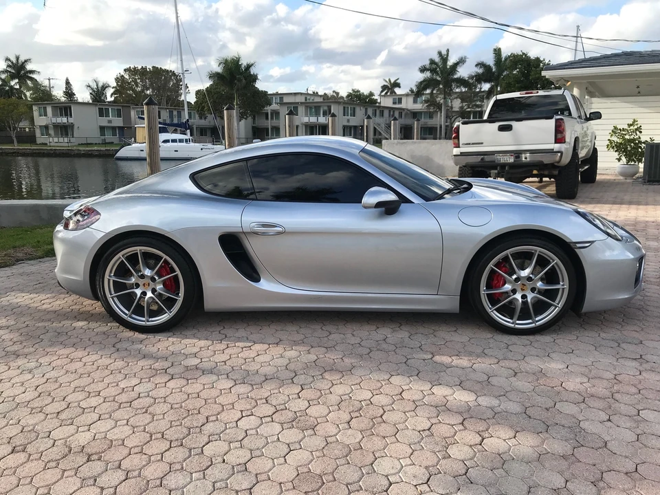2015 Porsche 981 Cayman S - Image 7 of 28