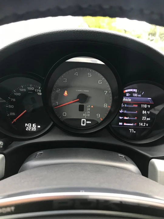 2015 Porsche 981 Cayman S - Image 13 of 28