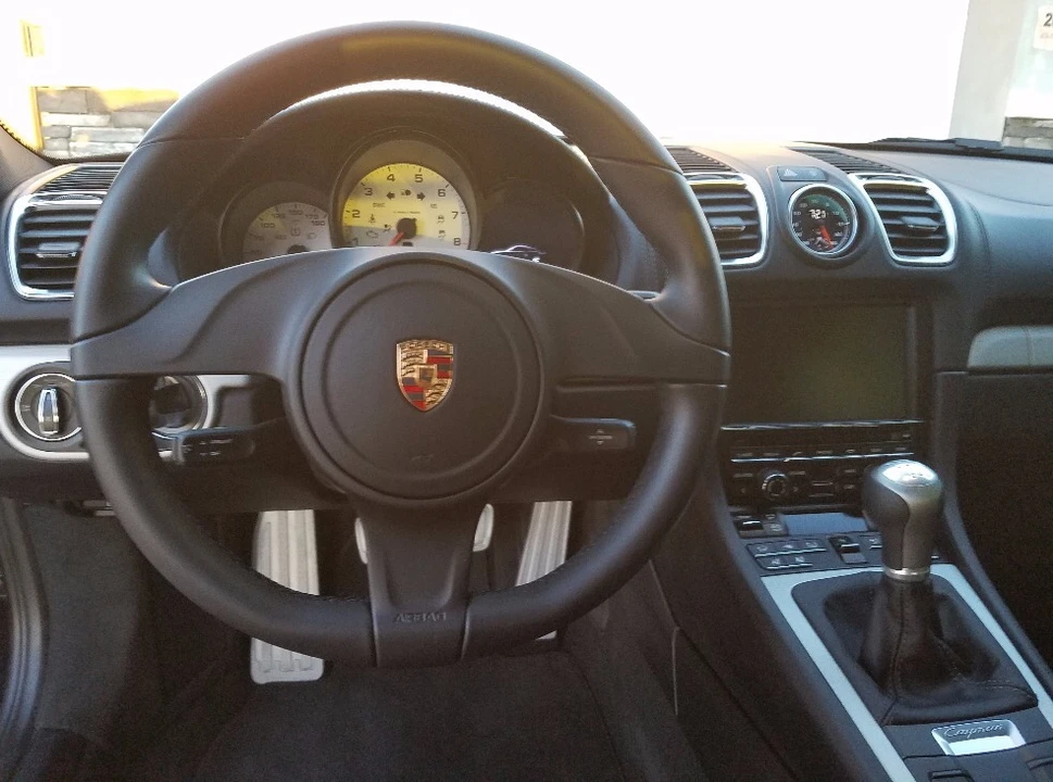 2015 Porsche 981 Cayman S - Image 9 of 10