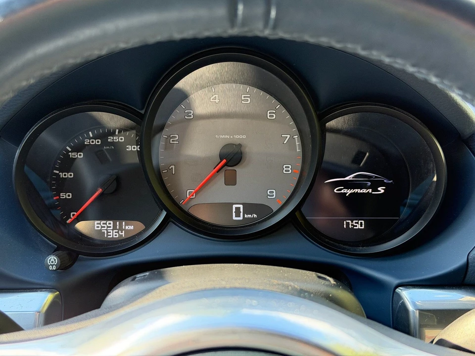 2015 Porsche 981 Cayman S - Image 7 of 23