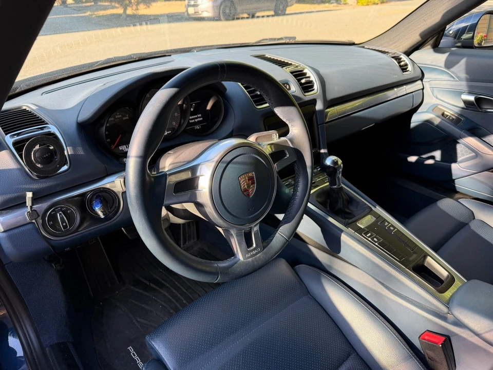2015 Porsche 981 Cayman S - Image 8 of 23