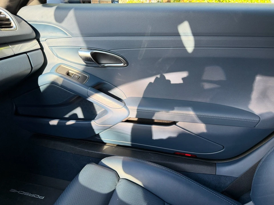 2015 Porsche 981 Cayman S - Image 12 of 23