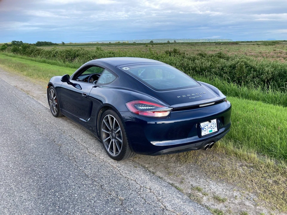2015 Porsche 981 Cayman S - Image 18 of 23