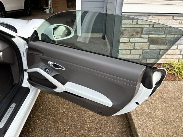 2015 Porsche 981 Cayman S - Image 14 of 21