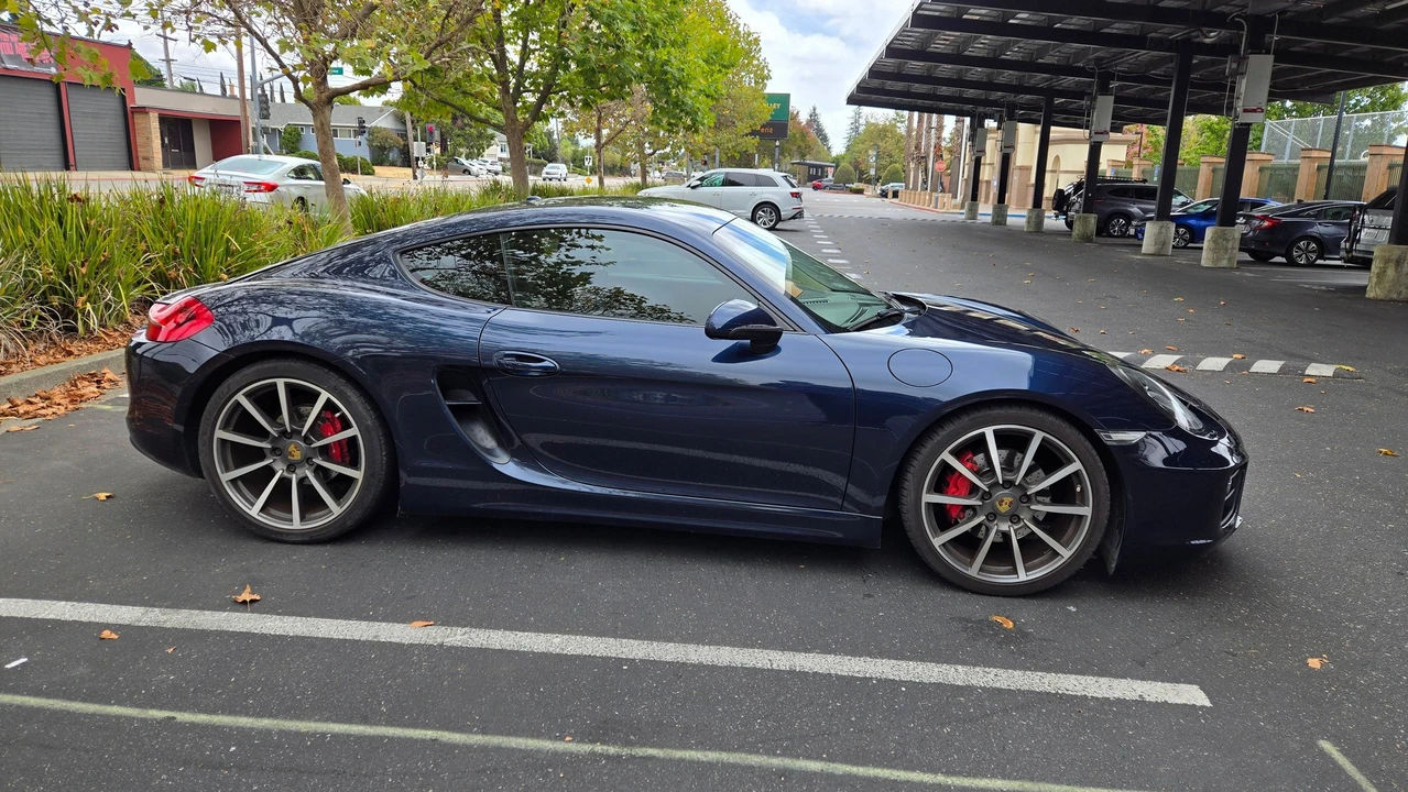 2015 Porsche 981 Cayman S - Image 4 of 12