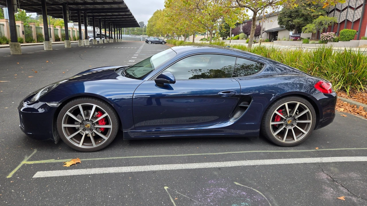 2015 Porsche 981 Cayman S - Image 3 of 12
