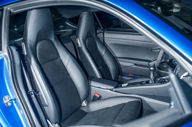 2015 Porsche 981 Cayman S - Image 9 of 10