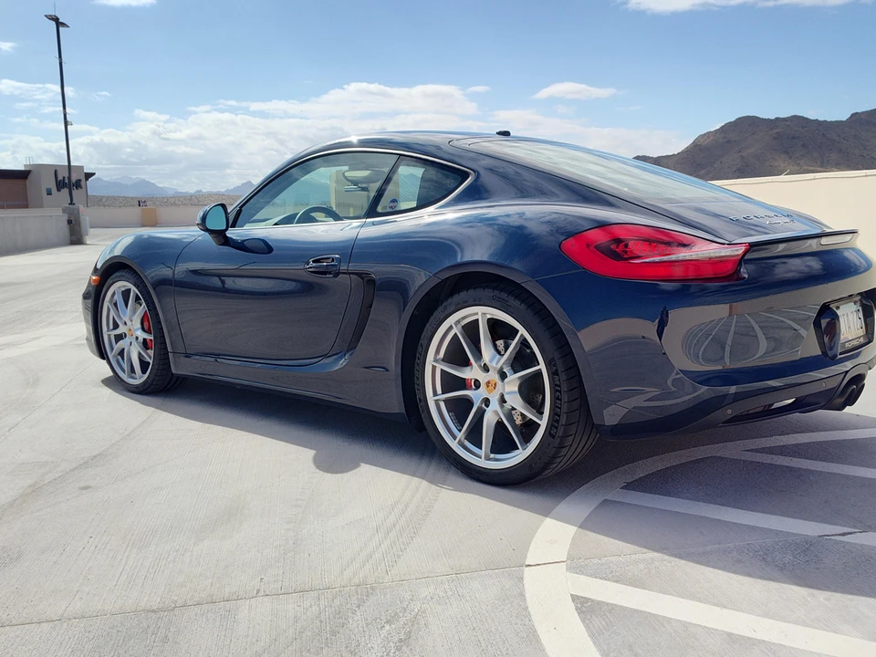 2015 Porsche 981 Cayman S - Image 7 of 31
