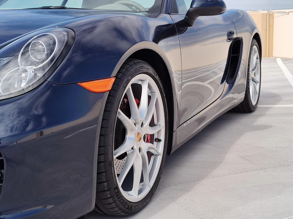 2015 Porsche 981 Cayman S - Image 18 of 31