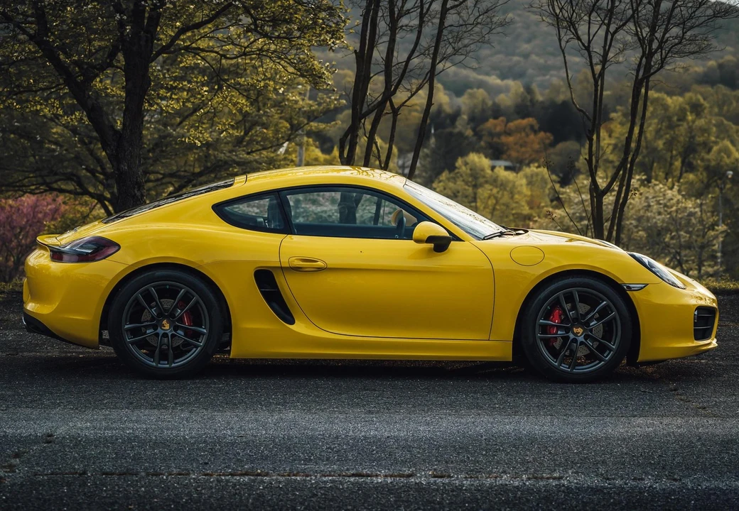 2015 Porsche 981 Cayman S - Image 2 of 31