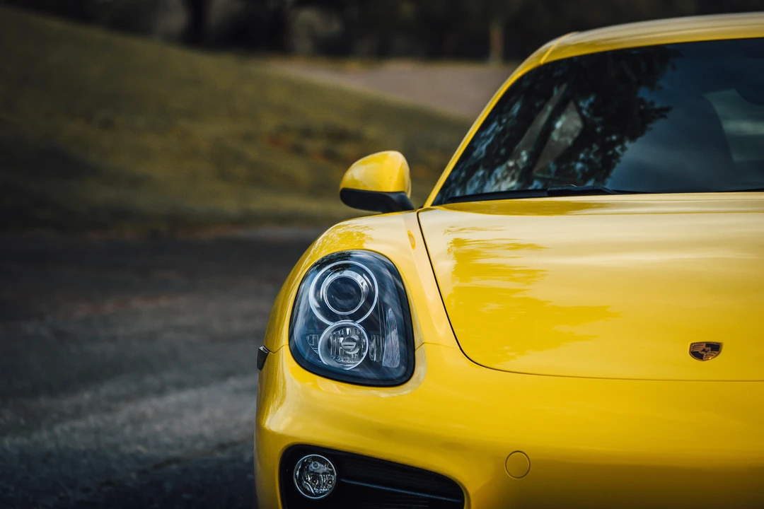 2015 Porsche 981 Cayman S - Image 16 of 31