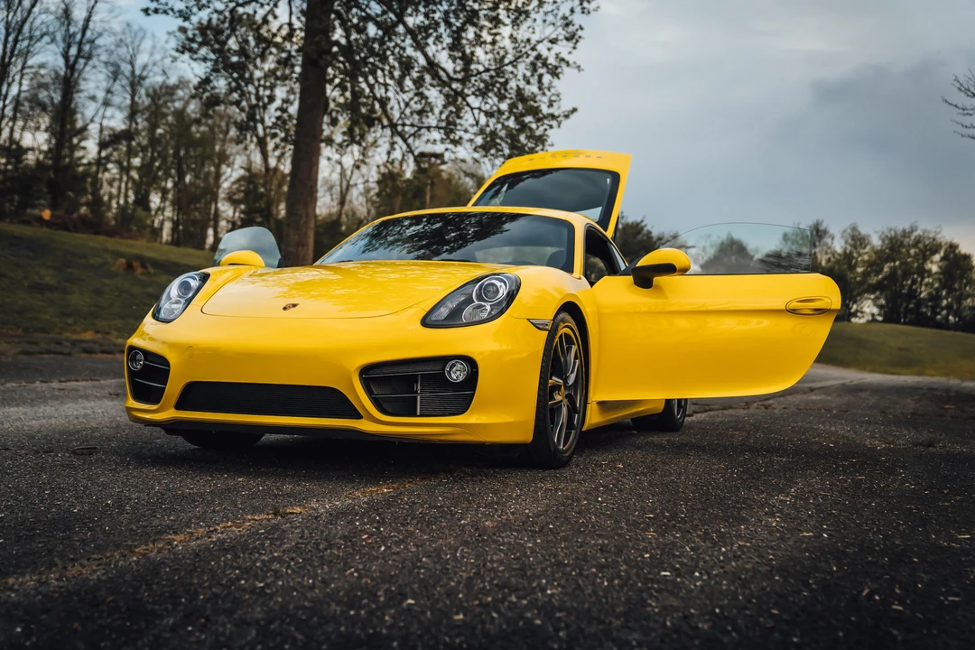 2015 Porsche 981 Cayman S - Image 9 of 31