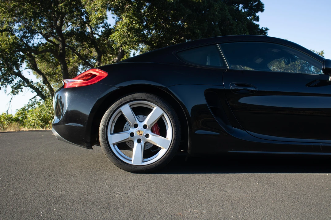 2015 Porsche 981 Cayman - Image 21 of 31