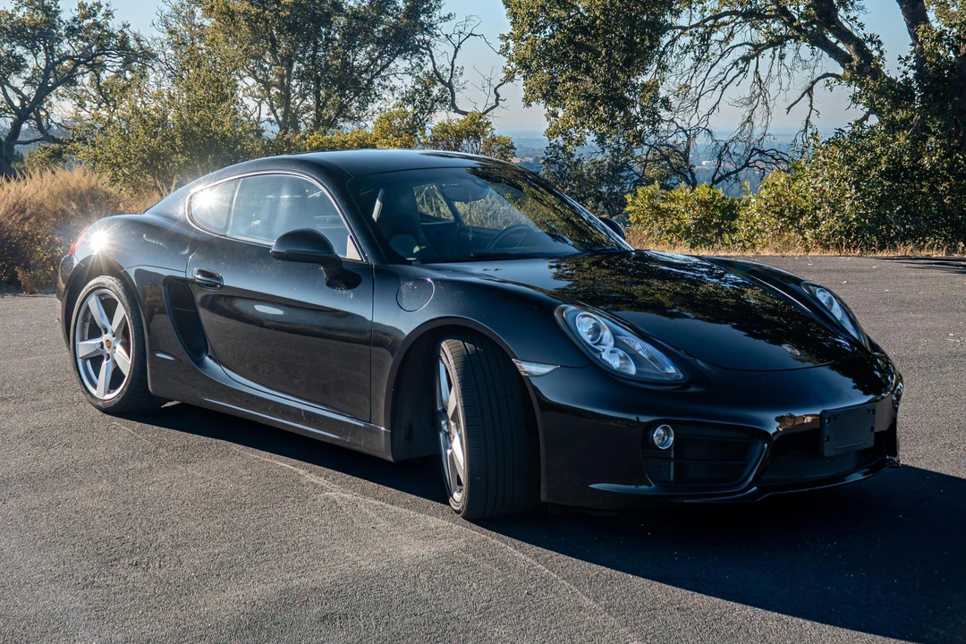 2015 Porsche 981 Cayman - Image 2 of 31