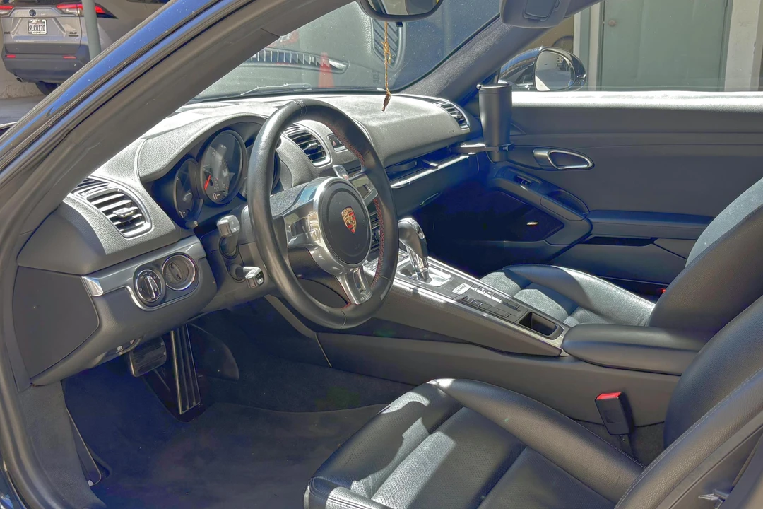 2015 Porsche 981 Cayman - Image 29 of 31