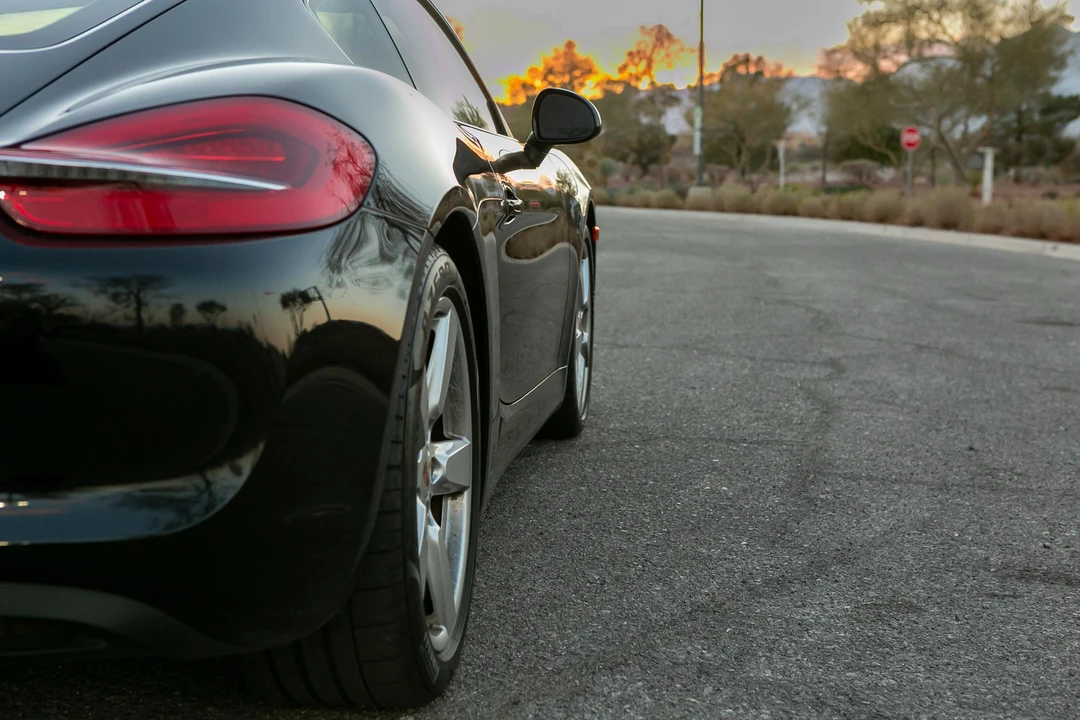 2015 Porsche 981 Cayman S - Image 22 of 26