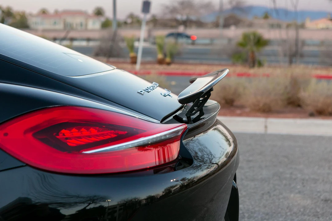 2015 Porsche 981 Cayman S - Image 21 of 26