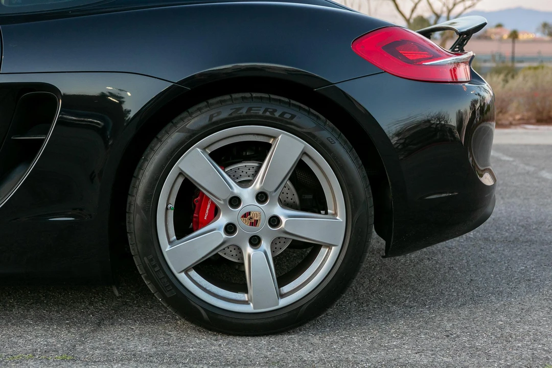 2015 Porsche 981 Cayman S - Image 24 of 26