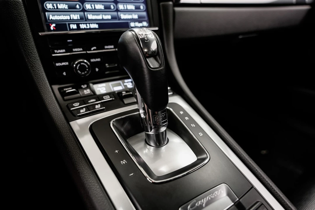 2015 Porsche 981 Cayman S - Image 14 of 31