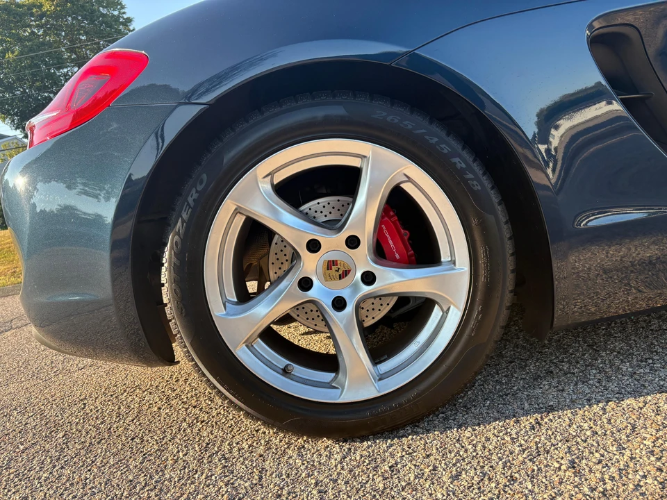 2015 Porsche 981 Cayman S - Image 19 of 31