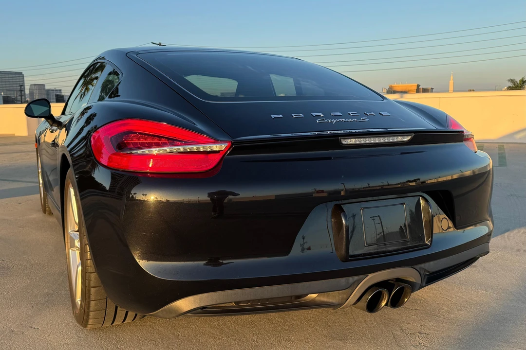 2015 Porsche 981 Cayman S - Image 16 of 27