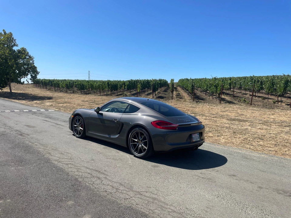 2015 Porsche 981 Cayman S - Image 13 of 31