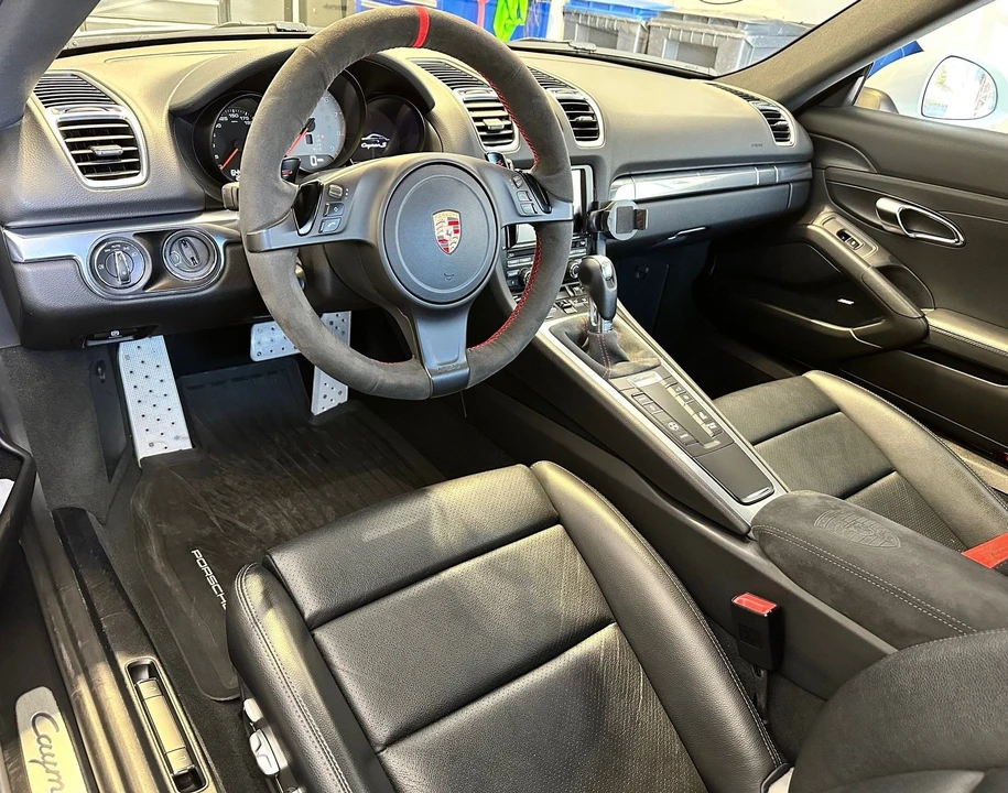 2015 Porsche 981 Cayman S - Image 16 of 18