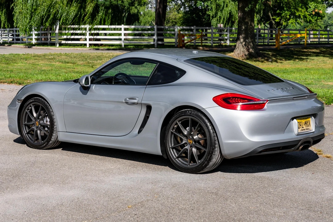 2015 Porsche 981 Cayman - Image 4 of 31