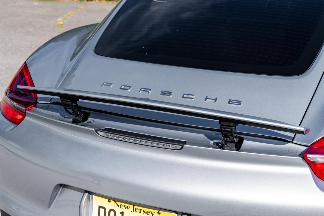 2015 Porsche 981 Cayman - Image 17 of 31