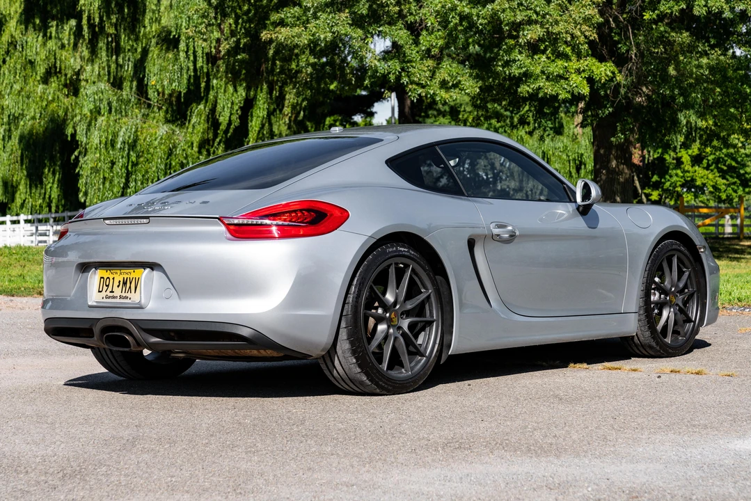2015 Porsche 981 Cayman - Image 8 of 31