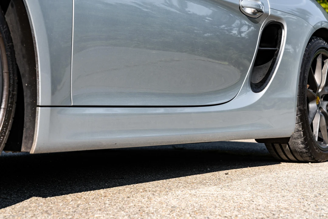 2015 Porsche 981 Cayman - Image 14 of 31