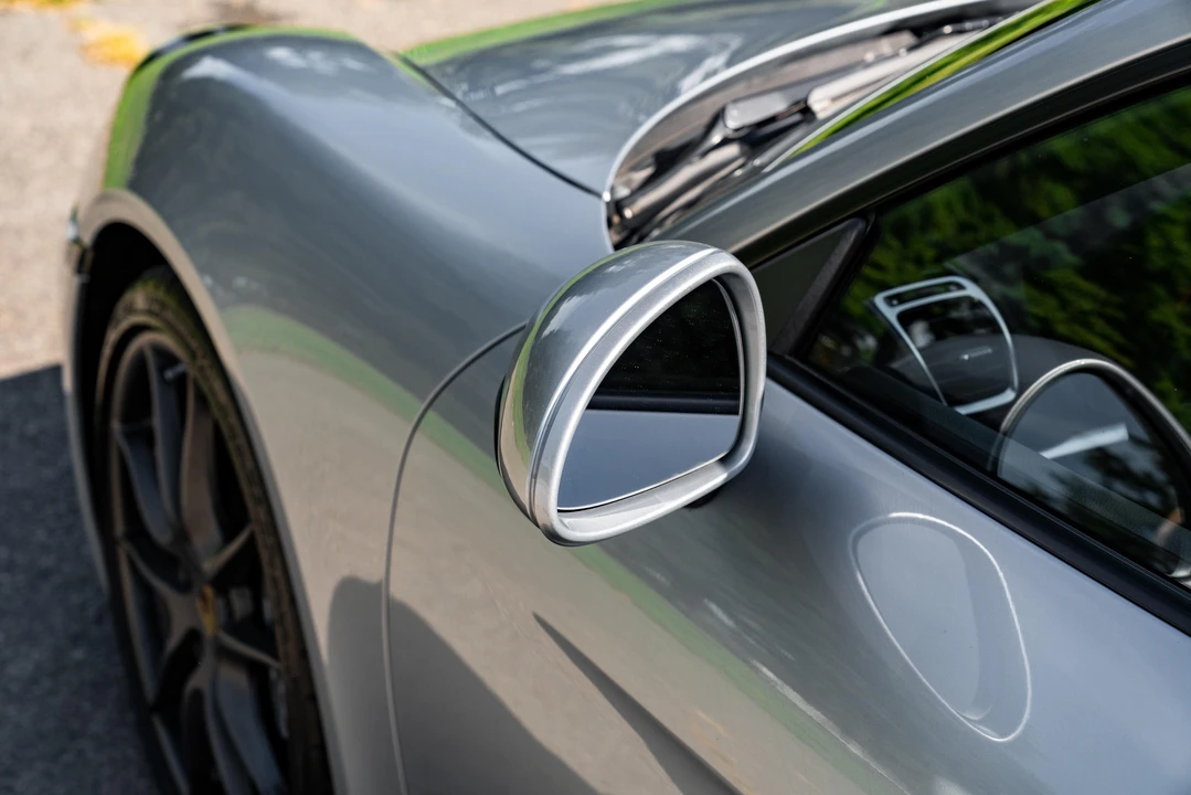 2015 Porsche 981 Cayman - Image 13 of 31